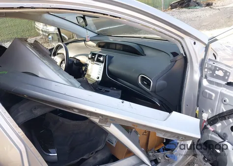 2020 Toyota Prius Prime Le/Xle/Limited z USA, uszkodzony, nr VIN JTDKARFP3L3123311